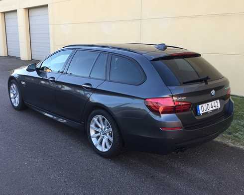 Mörkgrå metallic BMW 530D Xdrive Touring stulen i Tyresö söder om Stockholm